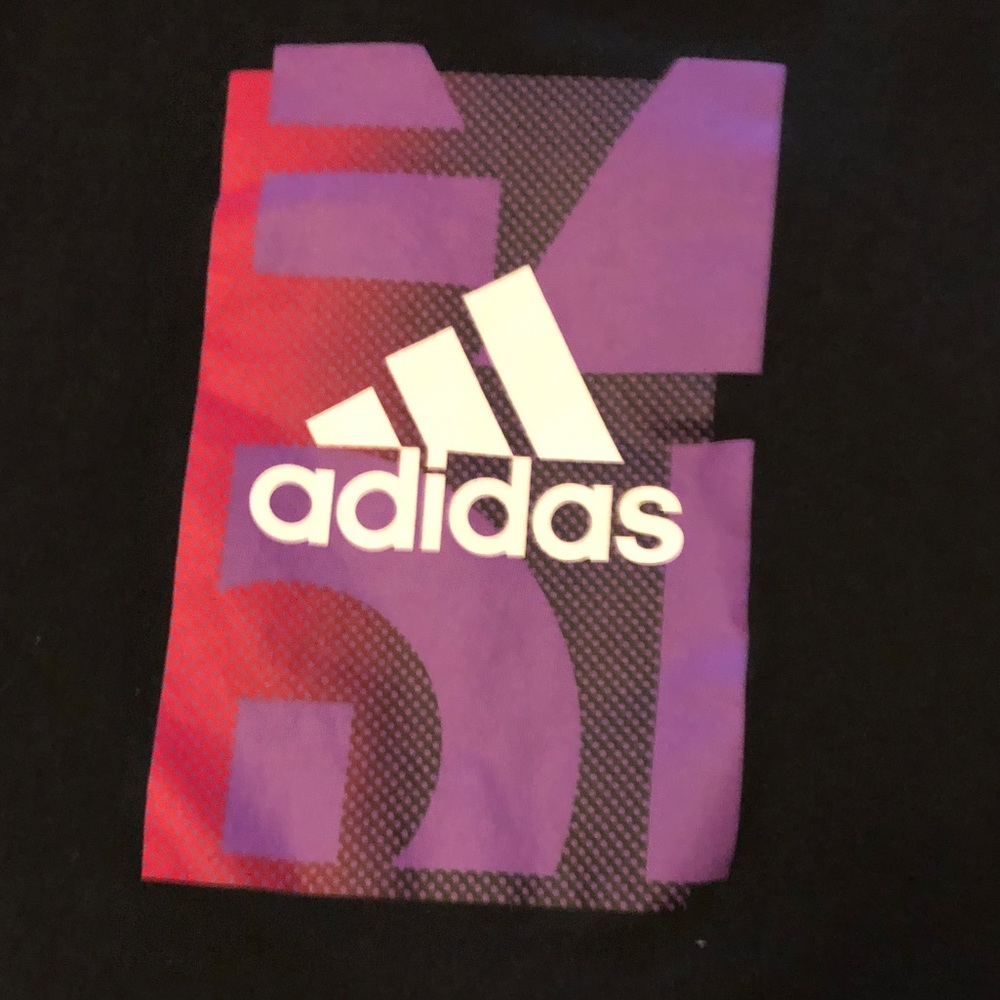 Young mans small Adidas t-shirt